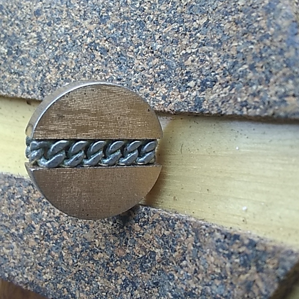 Cufflink - Picture 6 of 8